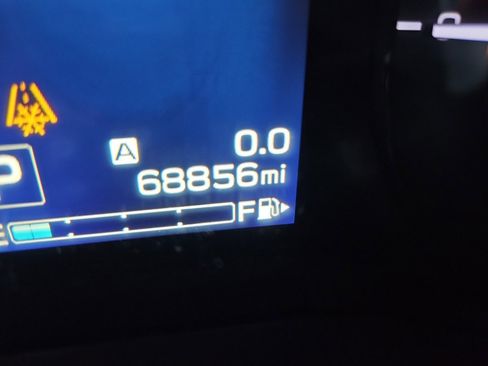 Used 2018 Subaru Crosstrek 2.0i Premium w/ Eyesight System image 19