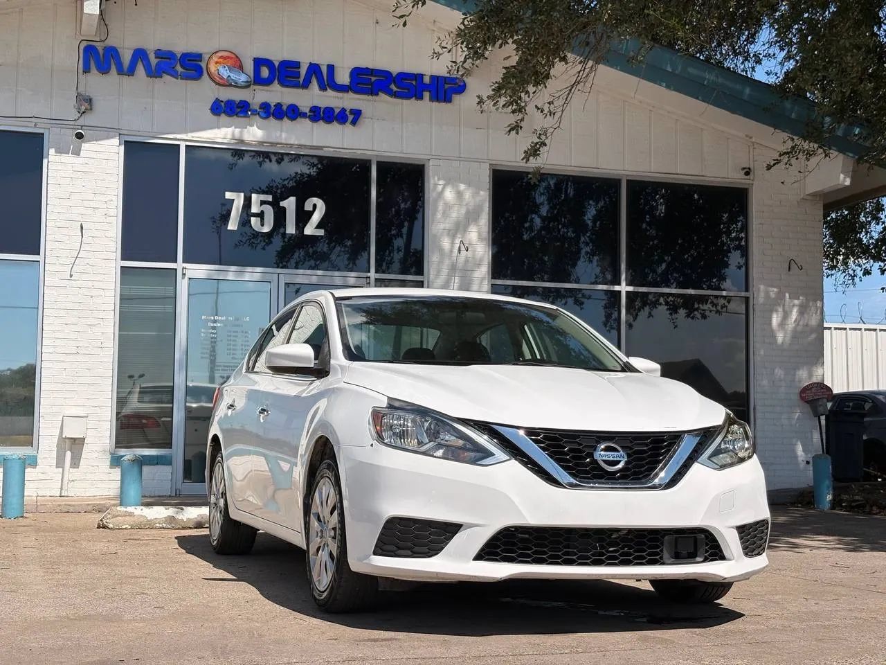 Used 2019 Nissan Sentra S FWD image 1