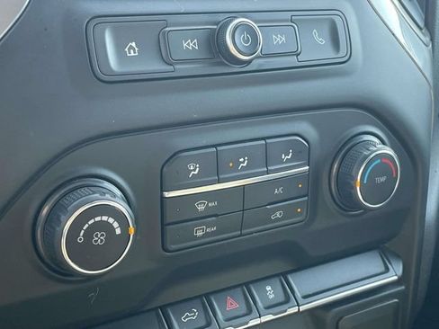 Used 2021 Chevrolet Silverado 1500 Custom AWD/4WD image 28