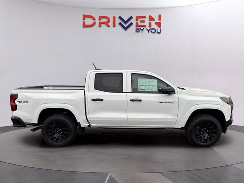 New 2026 Chevrolet Colorado W/T w/ WT Custom Package AWD/4WD image 6