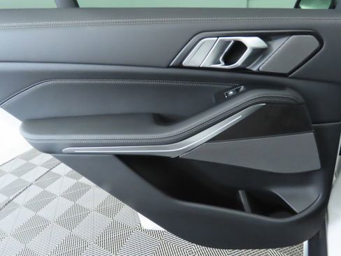 Certified 2026 BMW X5 sDrive40i w/ Premium Package image 27