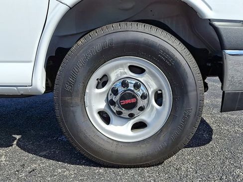 New 2025 GMC Savana 3500 w/ Driver Convenience Package RWD image 8