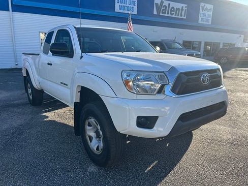 Used 2013 Toyota Tacoma Base image 5