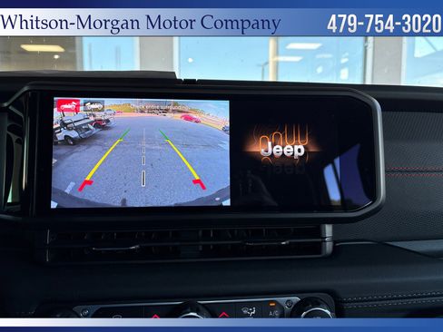 Used 2024 Jeep Wrangler Unlimited Rubicon w/ Technology Group image 30