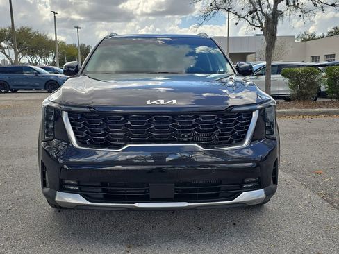 Used 2025 Kia Sorento EX w/ Panoramic Sunroof Package image 2