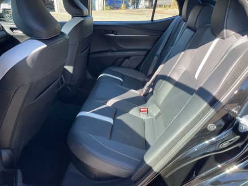 Used 2025 Toyota Camry SE image 24