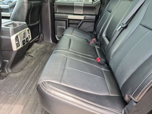 Used 2018 Ford F150 Lariat w/ Equipment Group 502A Luxury AWD/4WD image 20