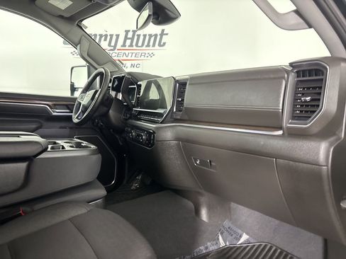 Used 2025 Chevrolet Silverado 3500 LT w/ Safety Package AWD/4WD image 24