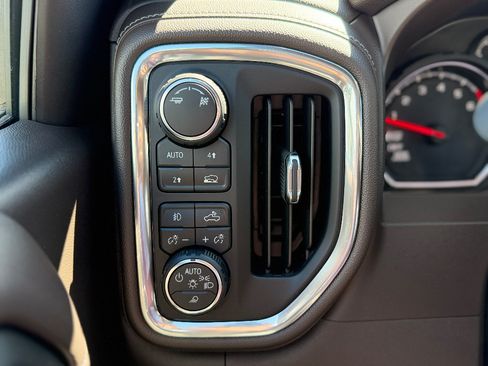 Used 2019 Chevrolet Silverado 1500 LTZ w/ LTZ Plus Package AWD/4WD image 6