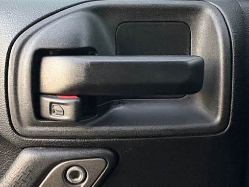 Used 2018 Jeep Wrangler Unlimited Sport w/ Connectivity Group image 11