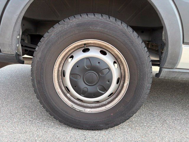 Used 2020 Ford Transit 250 Medium Roof RWD image 23