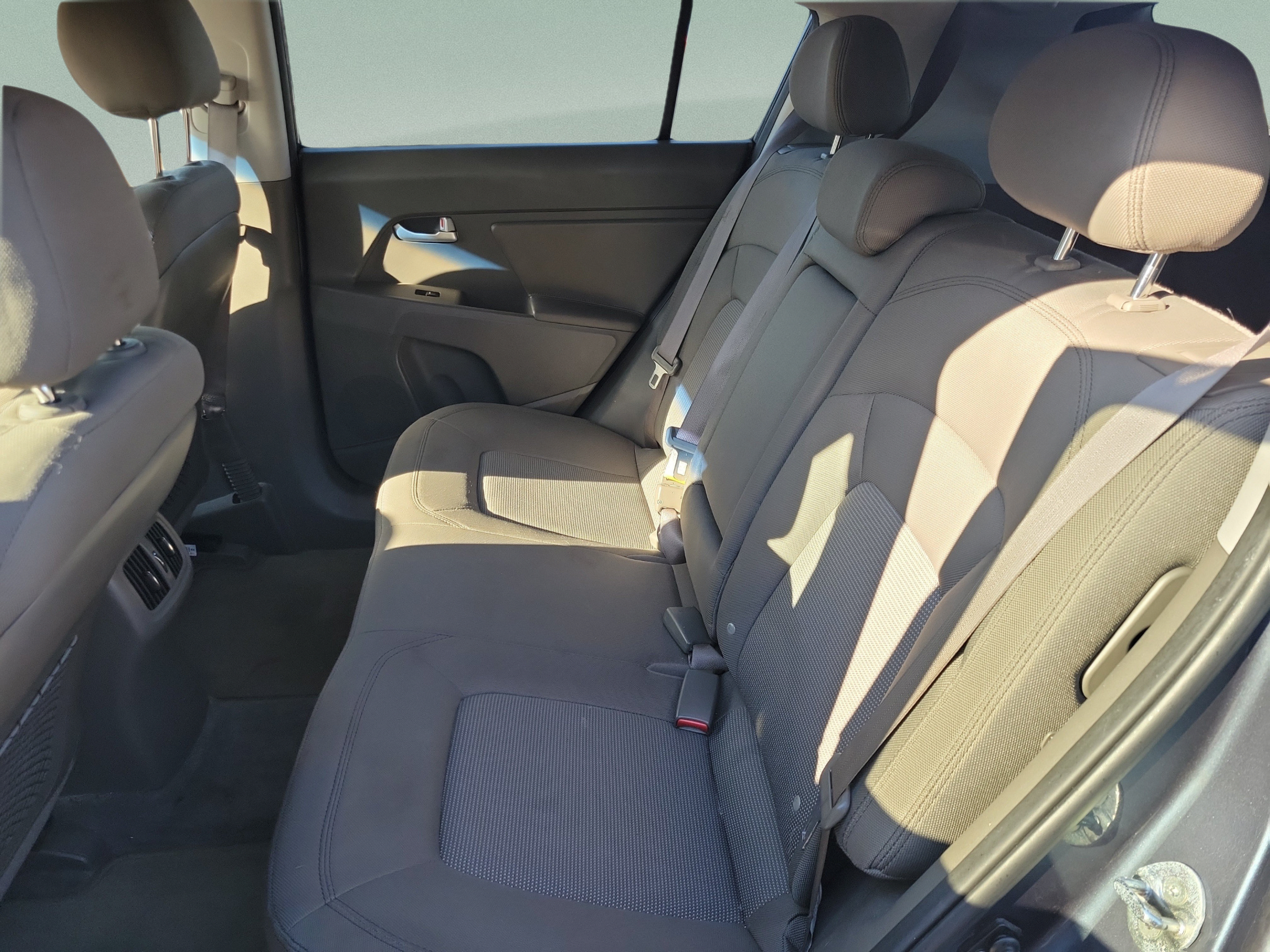 Used 2016 Kia Sportage LX FWD image 19
