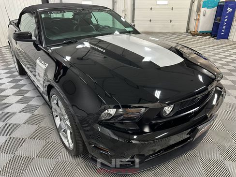 Used 2010 Ford Mustang GT image 9