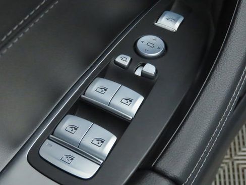 Used 2023 BMW X4 xDrive30i w/ M Sport Package image 24