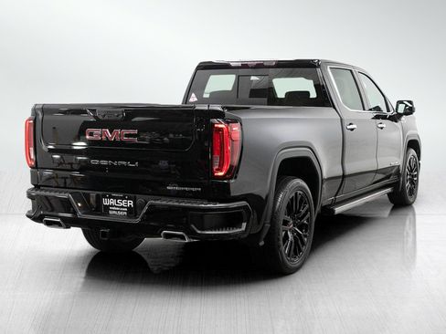 Used 2024 GMC Sierra 1500 Denali w/ Technology Package AWD/4WD image 5