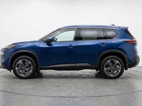 Used 2025 Nissan Rogue SV image 5