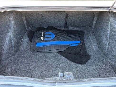 Used 2019 Dodge Challenger R/T RWD image 18