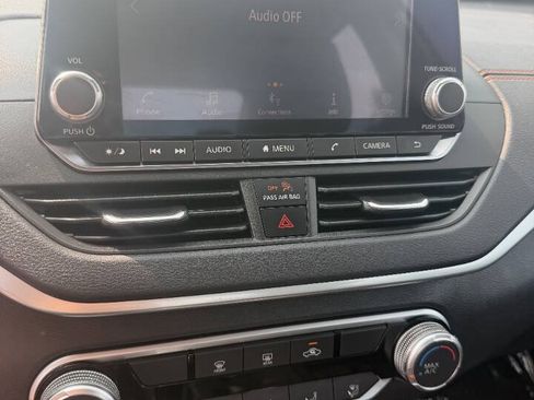 Used 2019 Nissan Altima 2.5 SR FWD image 3