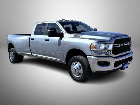 Used 2024 RAM 3500 Big Horn image 3