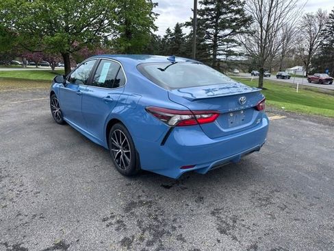 Used 2023 Toyota Camry SE AWD/4WD image 5
