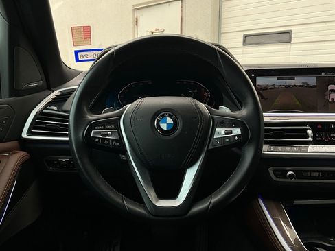 Used 2023 BMW X5 xDrive40i w/ Luxury Seating Package image 40