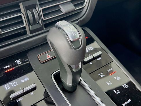 New 2026 Porsche Macan S image 19