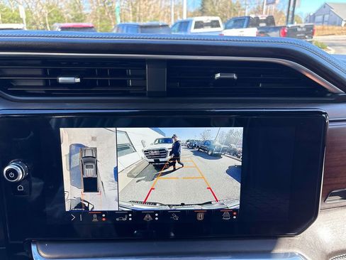 Used 2024 GMC Sierra 1500 Denali Ultimate AWD/4WD image 24