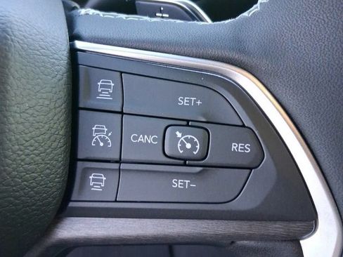 Used 2025 Jeep Grand Cherokee L Limited w/ Trailer Tow Package AWD/4WD image 36