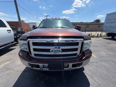Used 2005 Ford F350 Lariat AWD/4WD image 9