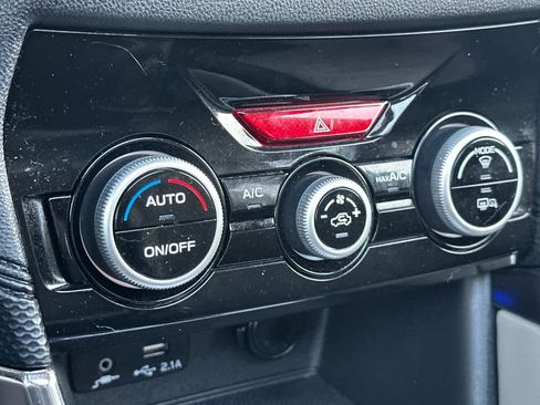 Used 2024 Subaru Forester Premium image 20