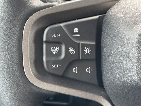 New 2025 Ford Bronco Badlands image 8