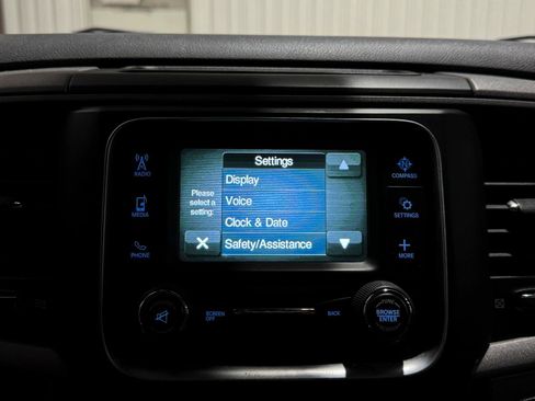 Used 2015 RAM 2500 Tradesman w/ Chrome Appearance Group AWD/4WD image 8