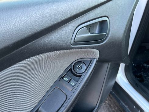 Used 2013 Ford Focus S image 16