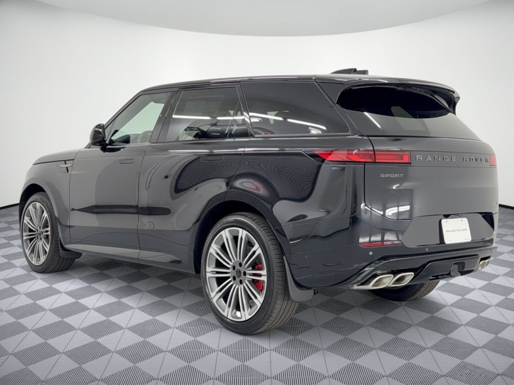 New 2027 Land Rover Range Rover Sport Dynamic SE AWD/4WD image 3