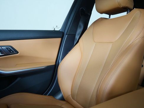 Certified 2022 BMW 330e w/ M Sport Package image 26