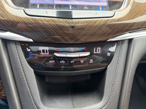 Certified 2021 Cadillac XT6 Premium Luxury w/ Platinum Package FWD image 27