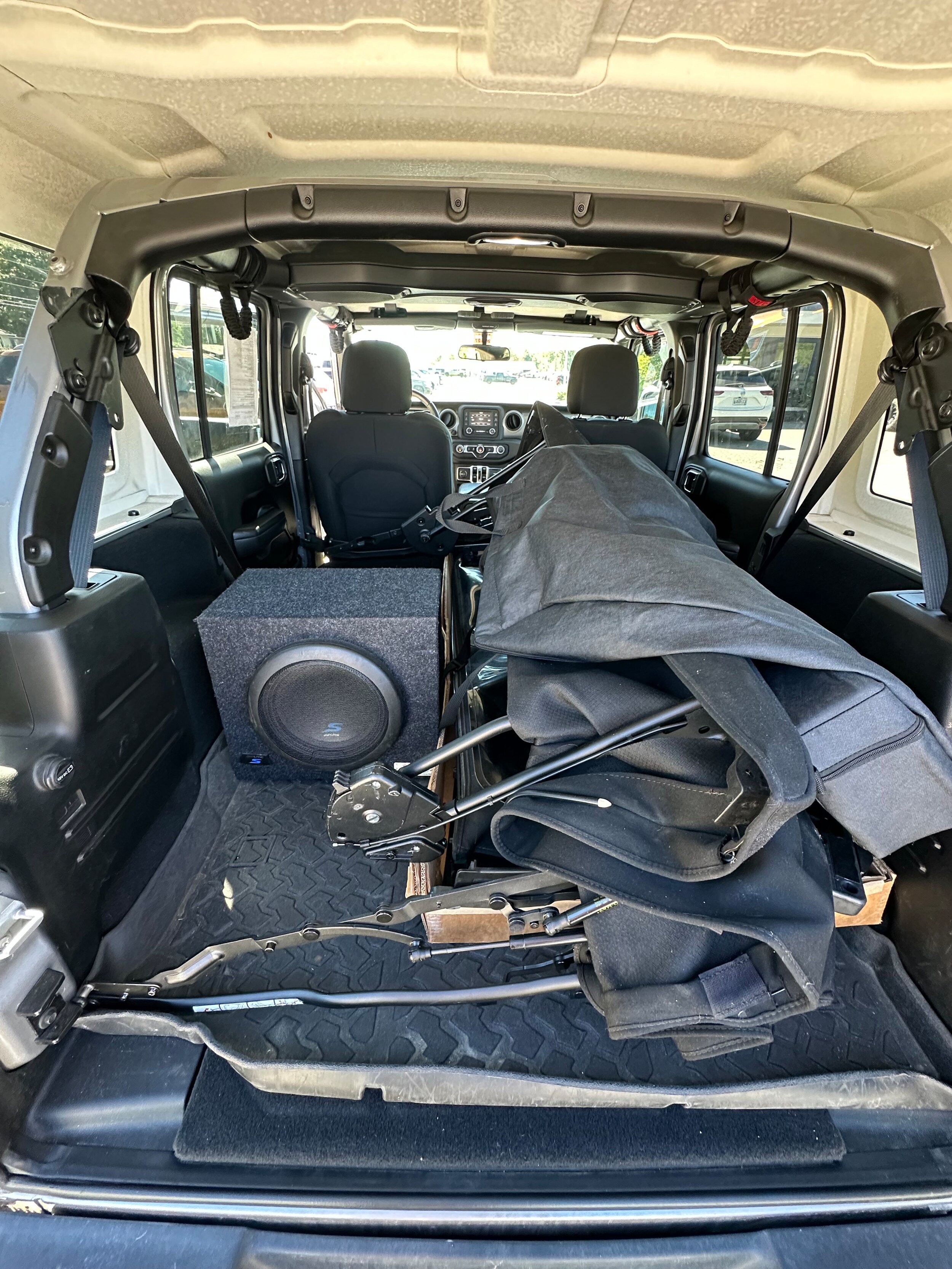 Used 2018 Jeep Wrangler Unlimited Sport S AWD/4WD image 24