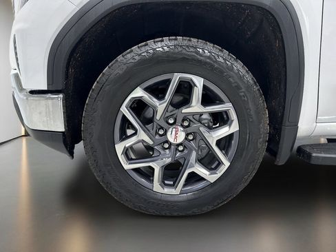 Used 2026 GMC Sierra 1500 SLT w/ SLT Premium Plus Package AWD/4WD image 9