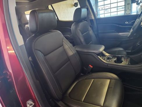 Used 2023 GMC Acadia SLT w/ Technology Package FWD image 21