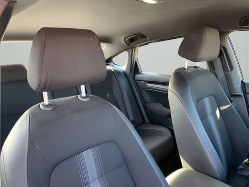 Used 2025 Honda Civic Sport image 19