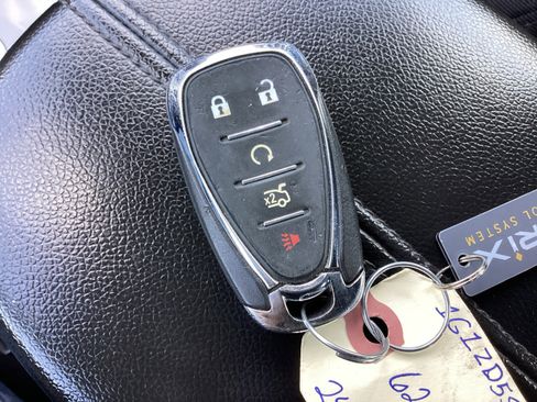 Used 2024 Chevrolet Malibu LT image 33