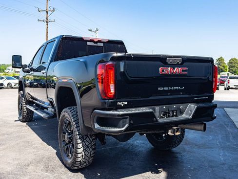 Used 2020 GMC Sierra 2500 Denali w/ Denali Ultimate Package AWD/4WD image 3