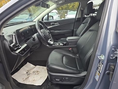 Certified 2023 Kia Sportage EX image 23