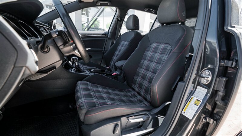 Used 2017 Volkswagen GTI Sport FWD image 18