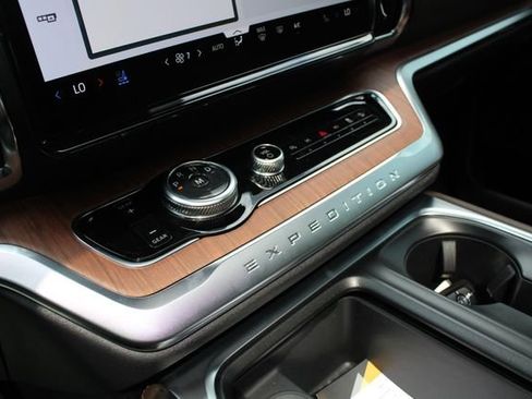 New 2026 Ford Expedition Max King Ranch AWD/4WD image 17