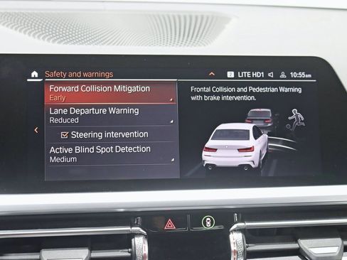 Used 2021 BMW 330i xDrive Sedan w/ M Sport Package image 24