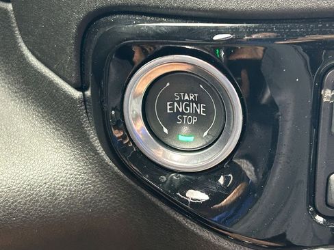 Used 2025 Chevrolet Silverado 1500 LTZ w/ Technology Package RWD image 37