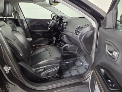 Certified 2019 Jeep Compass Limited image 30