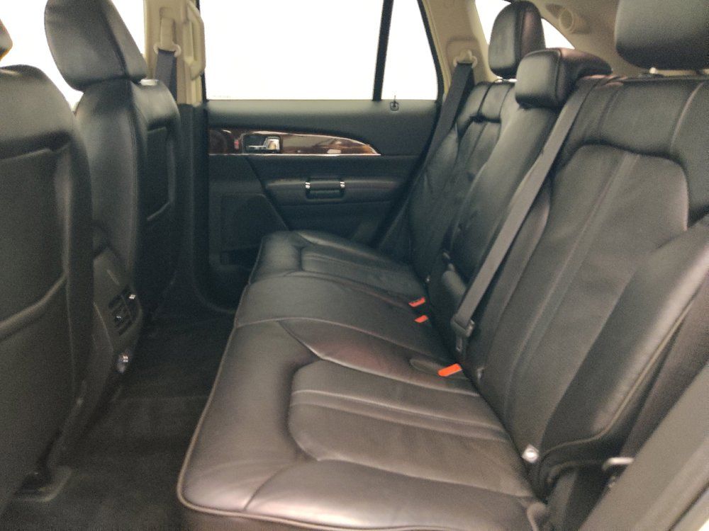 Used 2014 Lincoln MKX FWD w/ Equipment Group 101A image 18