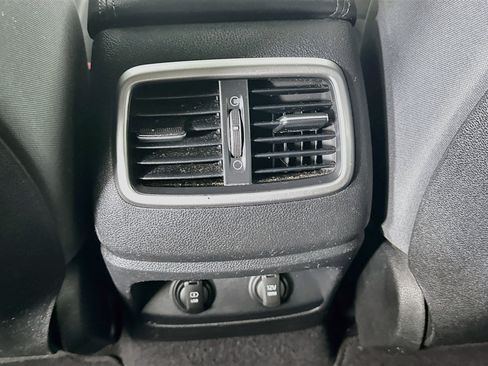 Used 2019 Kia Sorento FWD image 27